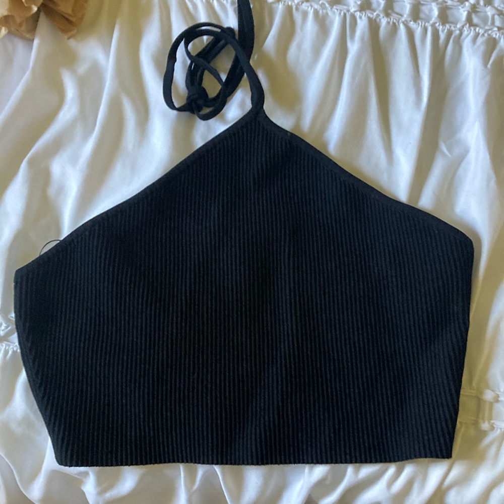 Black crop top with halter neck. Babaton from Aritzia size large  like new